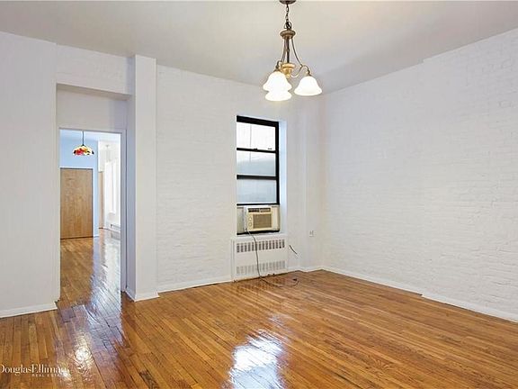 4th image of 314 W 52nd St APT 3