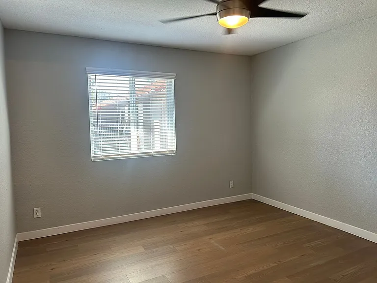 Corona Pointe Resort — Photo 185