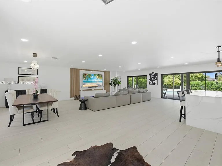 9935 Ramblewood Dr — Photo 12