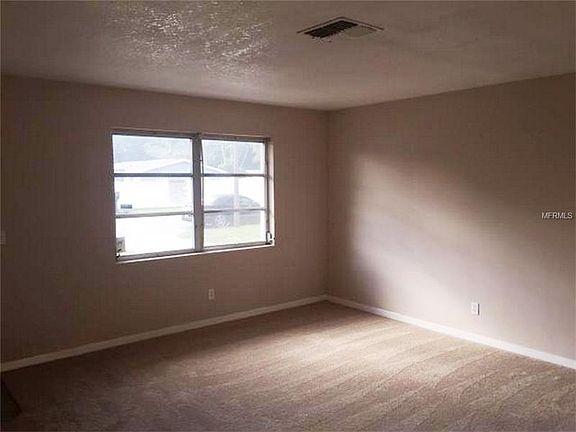3rd image of 1780 Linwood Cir