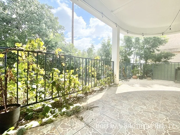 2691 Griffin Ave #5 — Photo 13