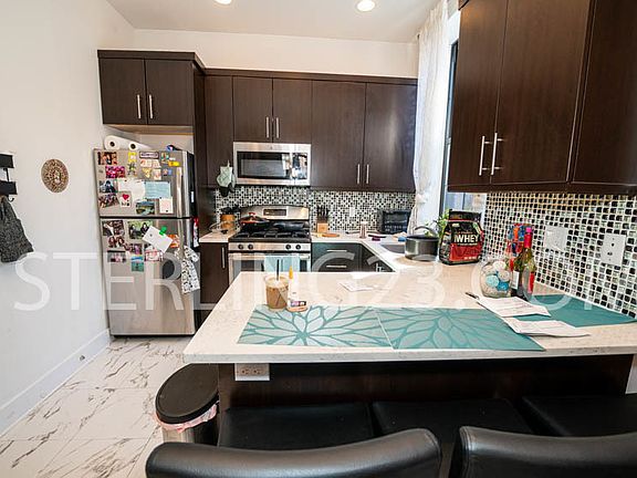 5th image of 25-75 22nd St #2I
