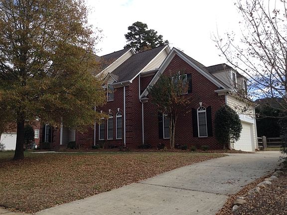 2nd image of 4061 Belle Meade Cir