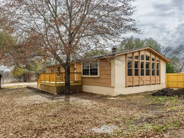 205 W Long St, Elm Mott, TX 76640