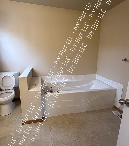 6725 Highland Dr — Photo 18