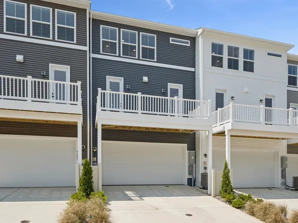 9203 Forkleaf Oak Dr, Fredericksburg, VA 22407