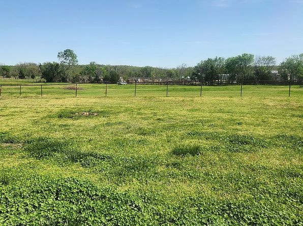 239 Skyline Dr, Pawhuska, OK 74056