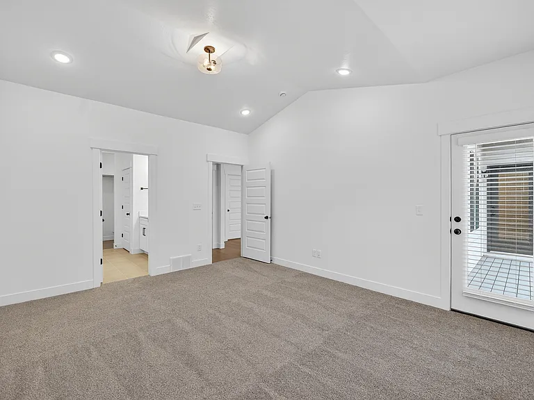 4709 S Heartwood Rd — Photo 12