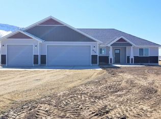 804 Parkridge Pkwy, Spring Creek, NV 89815