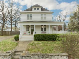 358 Seraphin St, Ste Genevieve, MO 63670