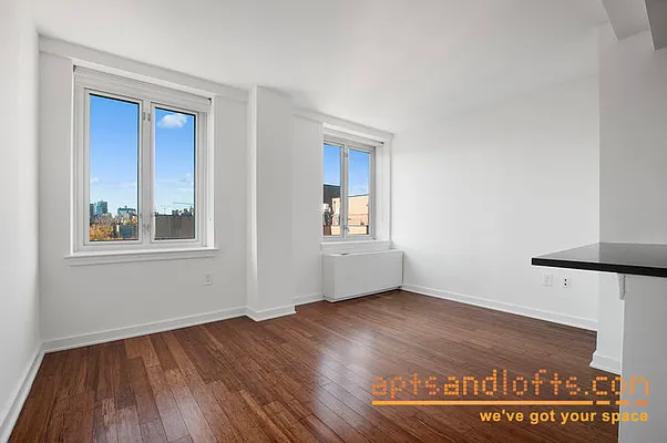 Rented by aptsandlofts.com | media 18