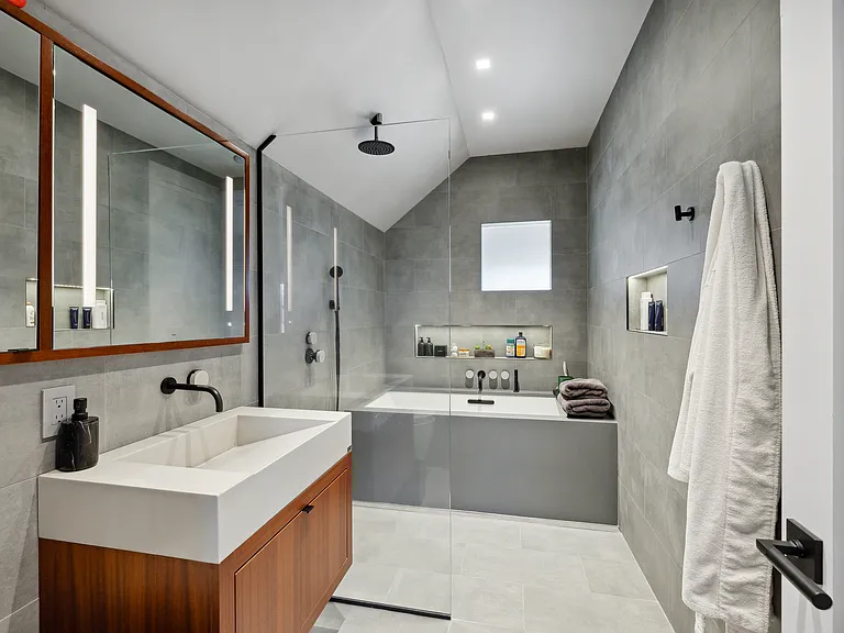 50 Mecox Bay Ln — Photo 35