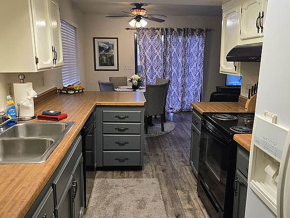 Kitchen Close up to Dinning