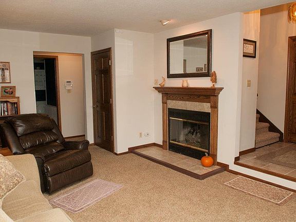 4th image of 725 Paradise Ave