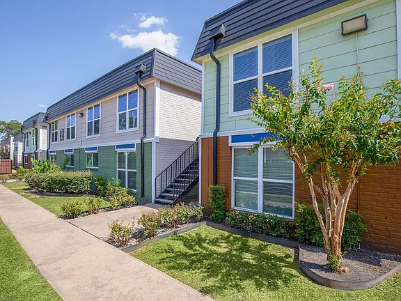 2nd image of 1001 Pinemont Dr #93