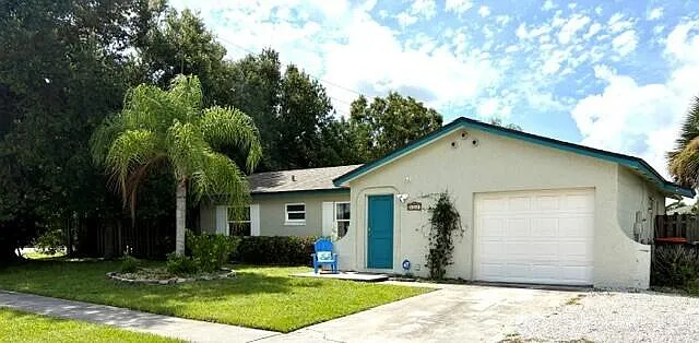 3 bed, 2.0 bath, 1151 sqft, $2,500 — Photo 3