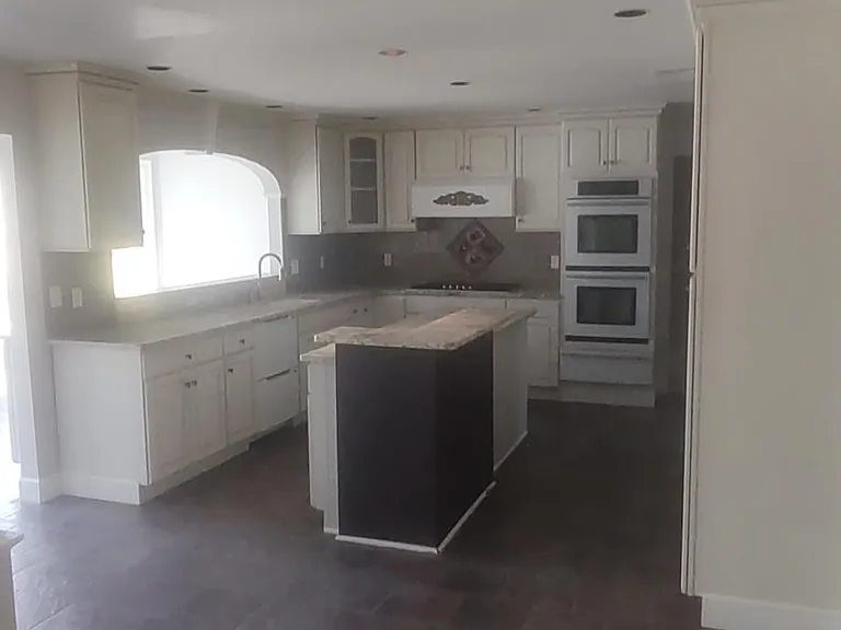 323 R Glad Way — Photo 1