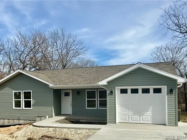 310 N Seymour St, Versailles, MO 65084