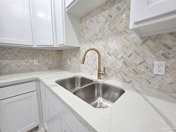 4th image of 474 E Lampasas St