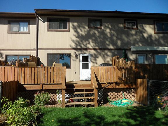 2nd image of 810 14th St NE