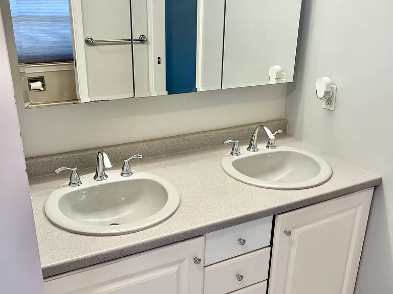 55 Fatima Dr — Photo 16