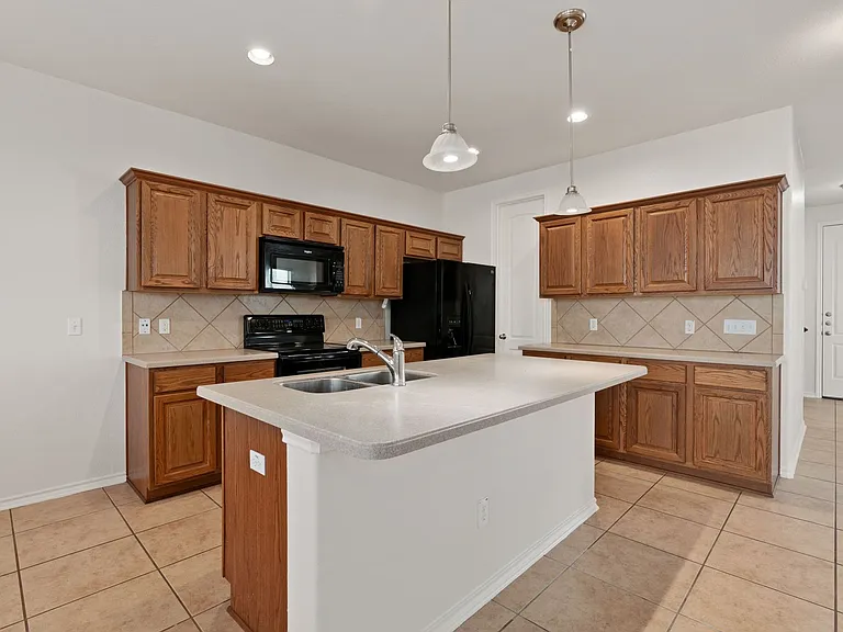 4219 Woodbridge Way — Photo 10