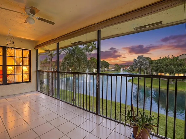 3283 Jog Park Drive, Greenacres, FL 33467