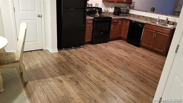2nd image of 820 Ranchero St