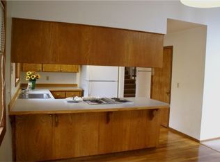 2516 Debok Rd, West Linn, OR 97068