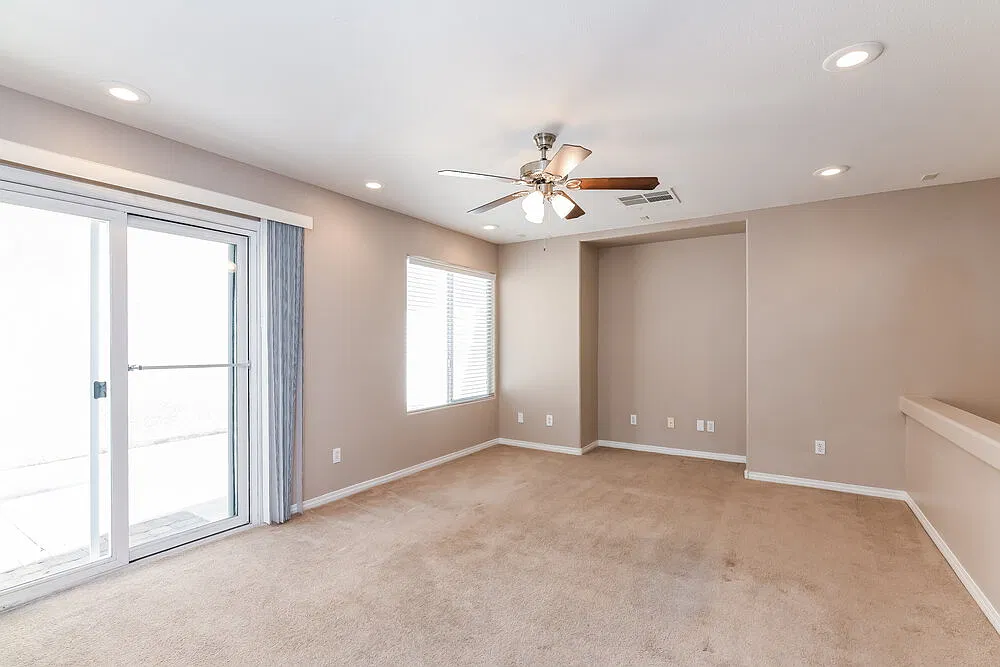 3 bed, 2.5 bath, 1525 sqft, $2,055 — Photo 4