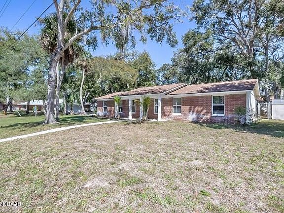 3rd image of 775 Candlewood Cir