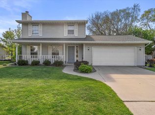 625 Cornelius Dr, Green Bay, WI 54311