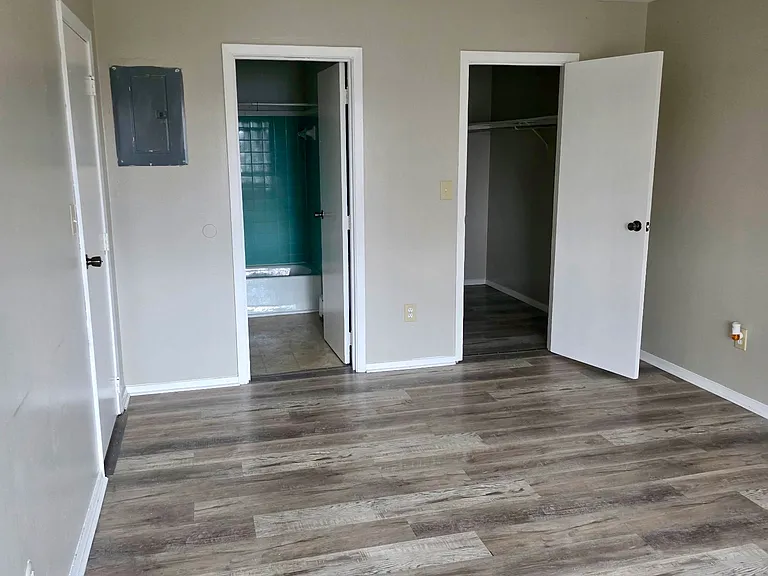 1351 Ohmer Ave — Photo 7