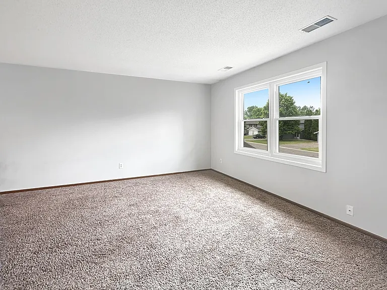 3344 Berwood Ct W — Photo 14