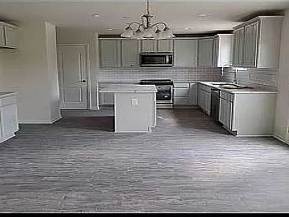 5th image of 51335 Mayfield Dr