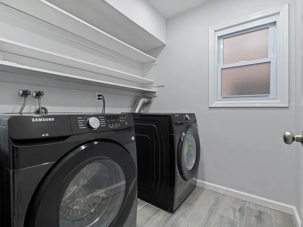 144 West 30th Street image 7 of 11