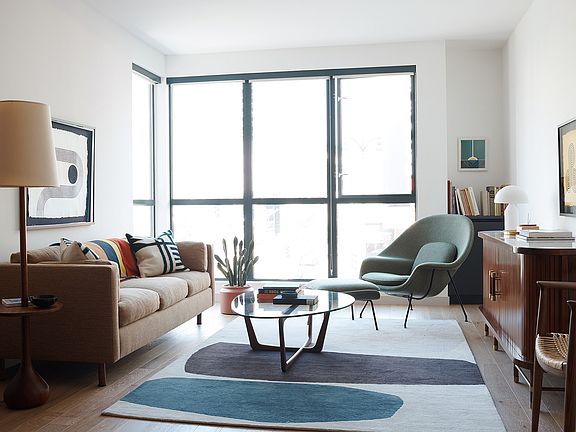 Sunny days, stylish space_your perfect living room awaits.