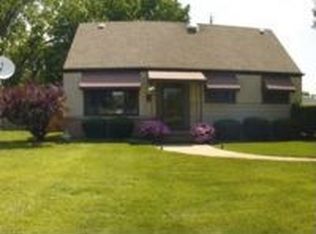 817 N Wolf Rd, Northlake, IL 60164