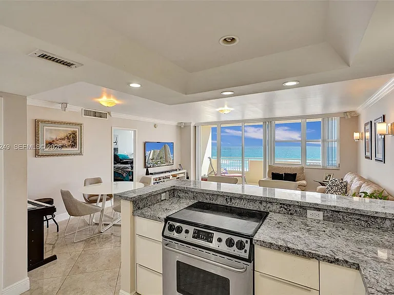 3180 S Ocean Dr #415 — Photo 2
