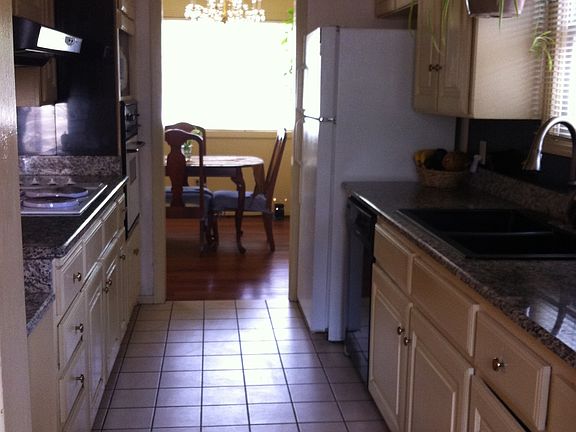 4th image of 6110 Kenosha Dr