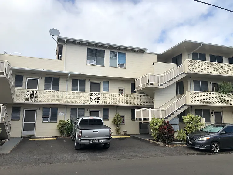 810 Kaaloa St #10 — Photo 1