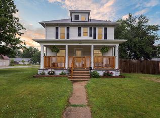 107 8th St, Brodhead, WI 53520