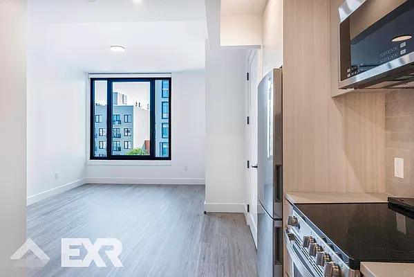 Rented by EXR | media 2