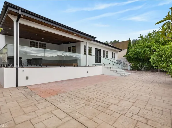 10510 Helendale Ave, Tujunga, CA 91042