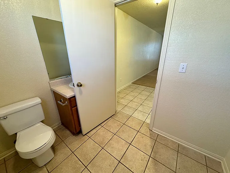 205 Lydia Dr — Photo 7