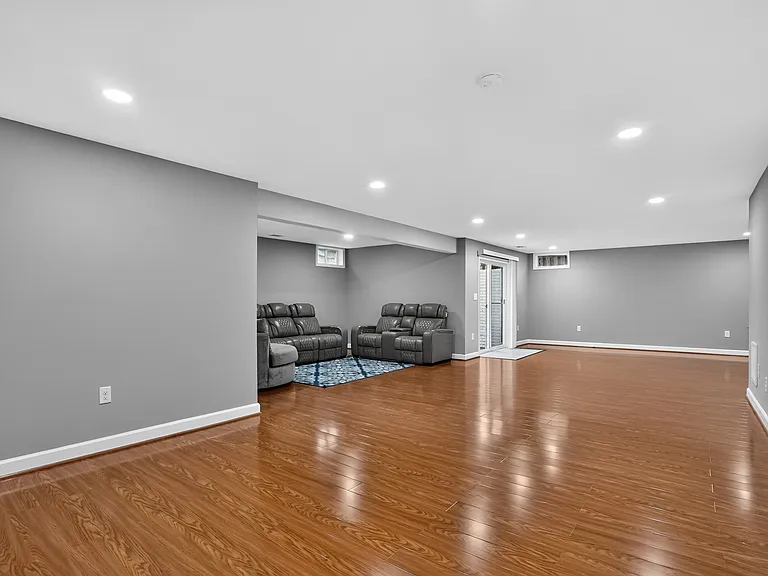 9226 Campfire Ct — Photo 5