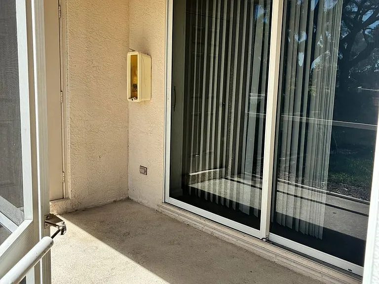 8050 Pacific Beach Dr — Photo 11