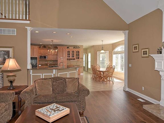 5th image of 8609 Copper Creek Dr