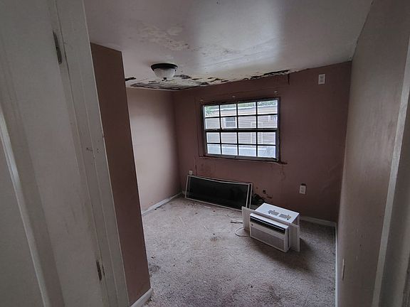 4th image of 920 Boardwalk Ln #835