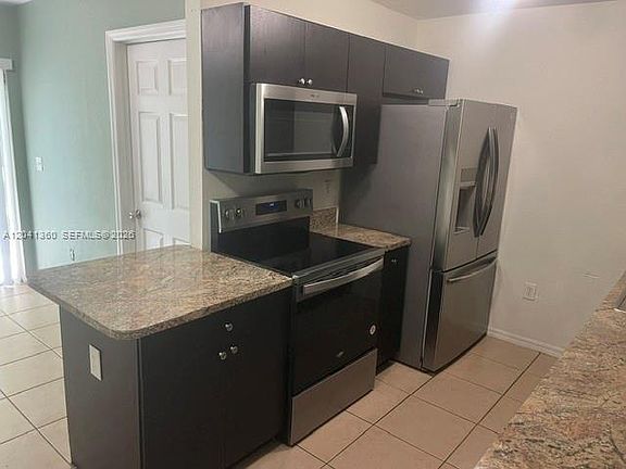 3rd image of 25823 SW 128th Ct